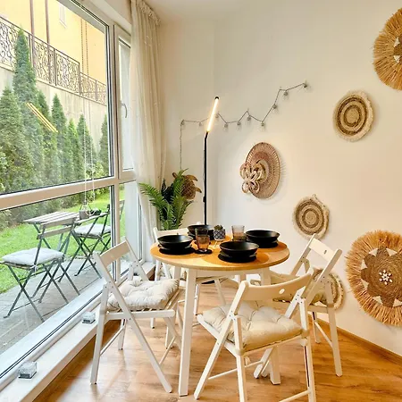 Summer Breeze Ground-floor I Patio & Parking * Varna
